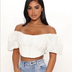 Crop puff sleeve tops